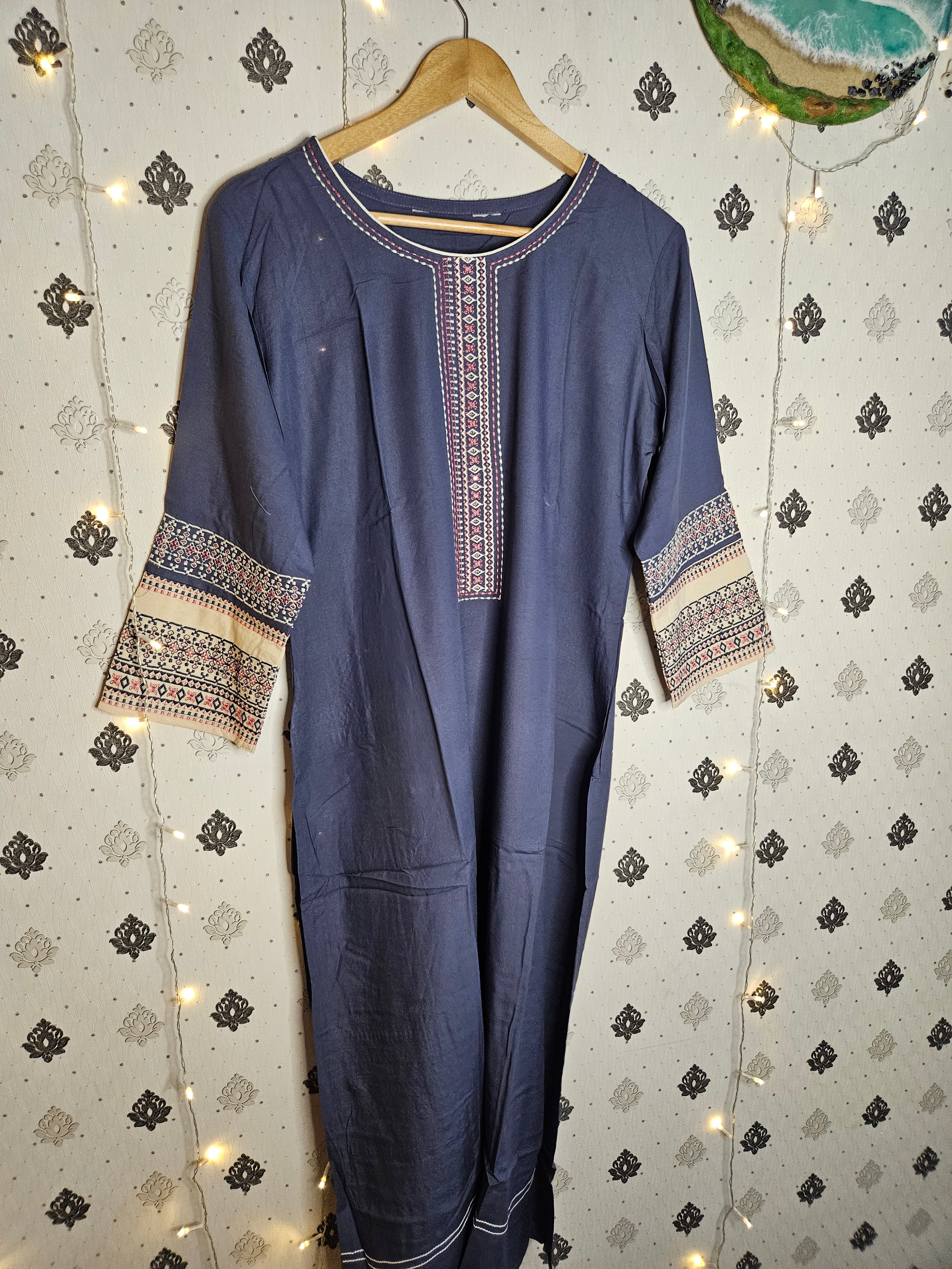 Daily wear kurta with embroidered neck and sleeves - All things Beautiful ✨️  #