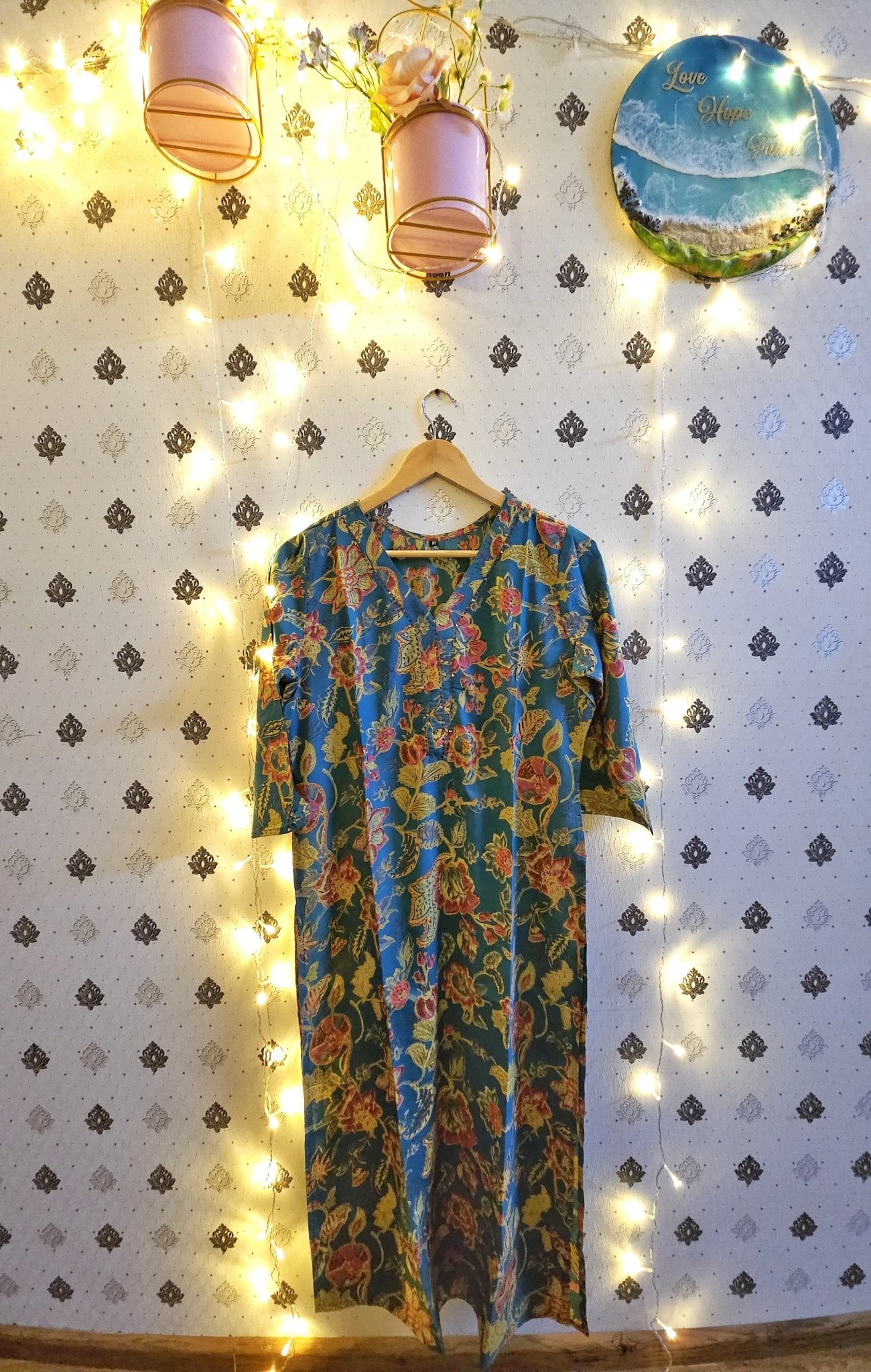 Floral Green Kurta - All things Beautiful ✨️ 