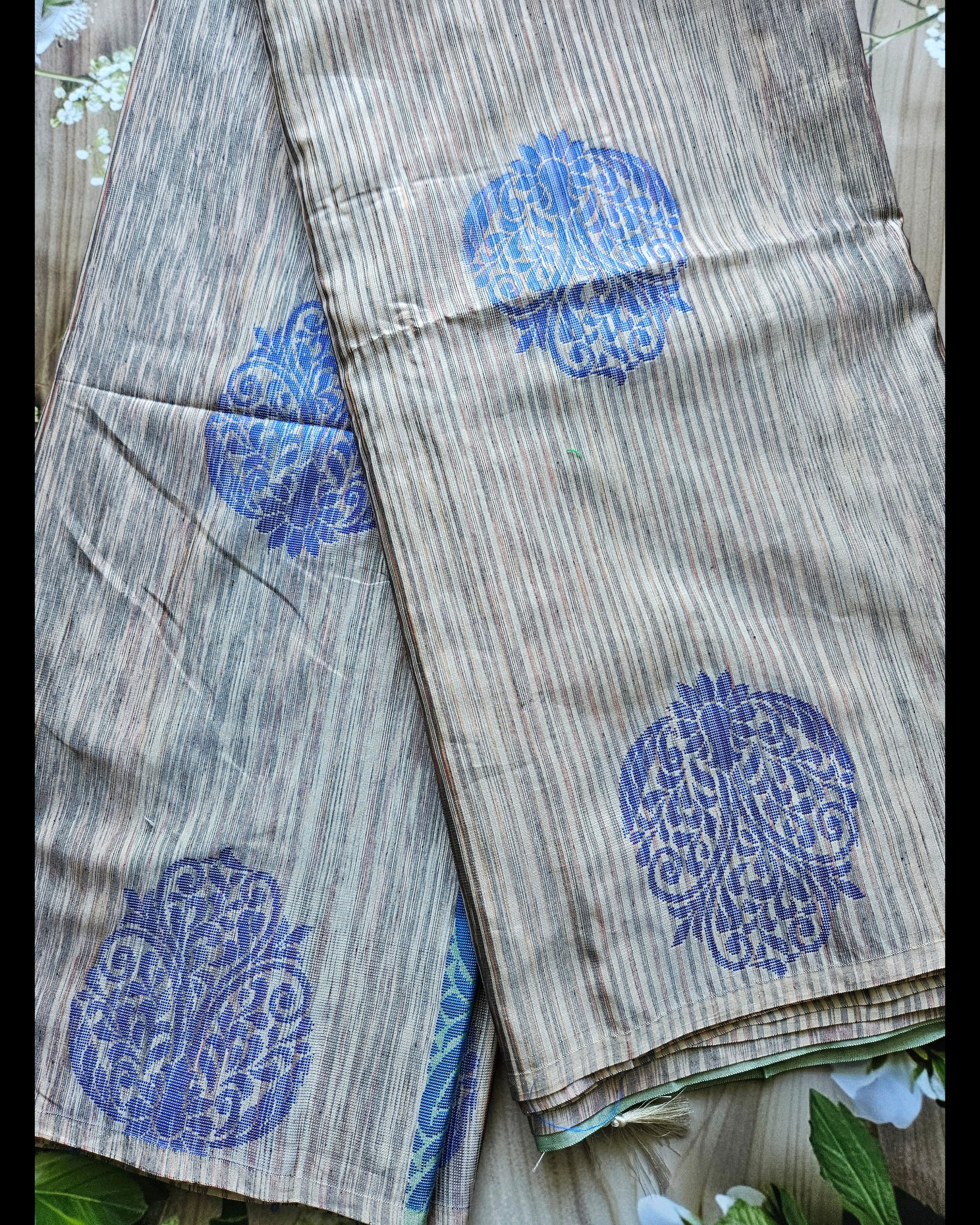 Light beige - Jute Cotton Handwoven Sarees - ATB - All things Beautiful ✨️ 