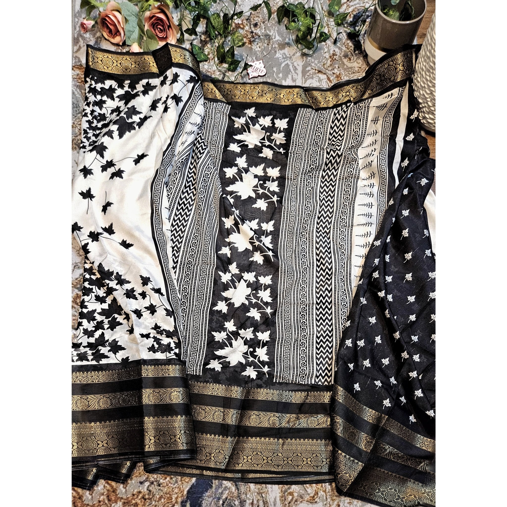 Maple leaves Dola silk saree - All things Beautiful ✨️ 