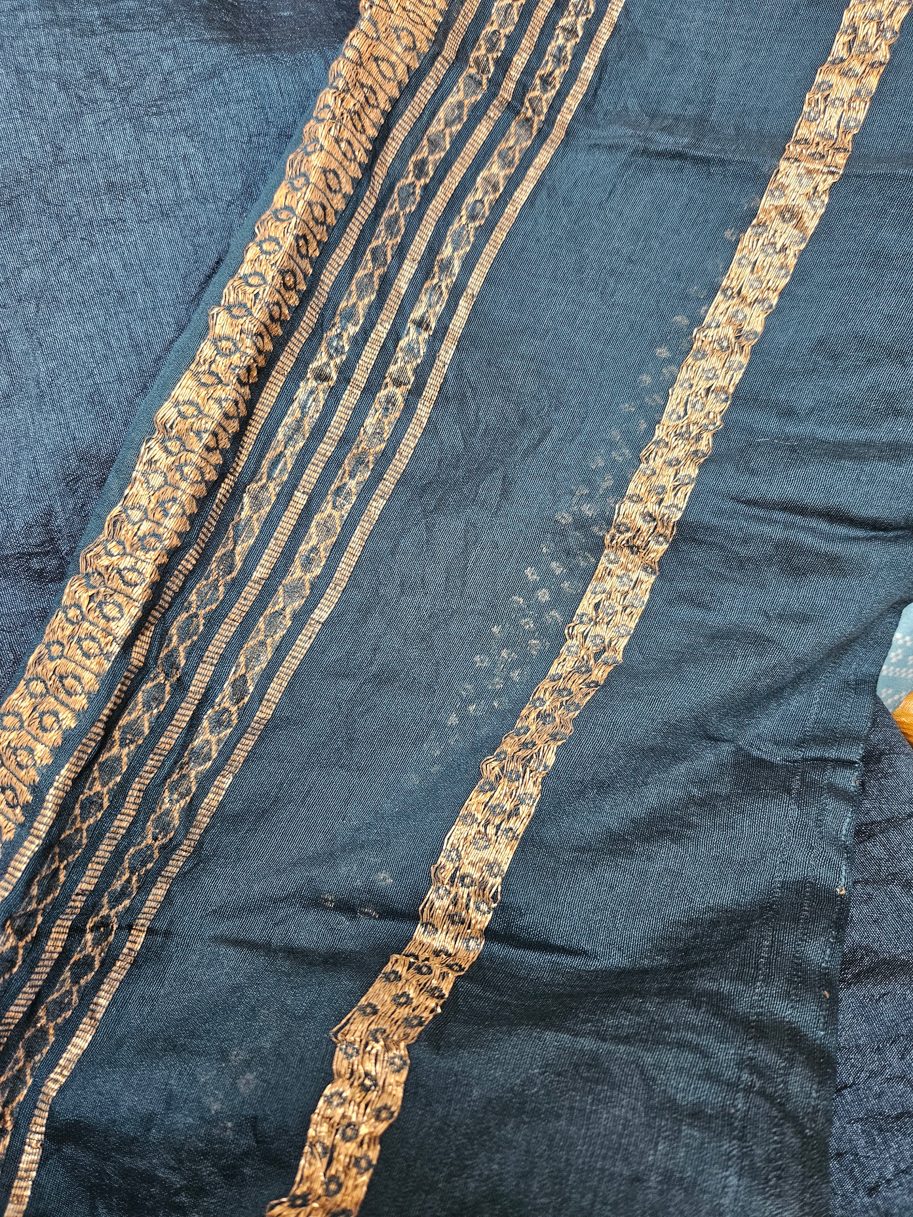Banarasi Unstitched material - dual shade weaving - ATB ✨️